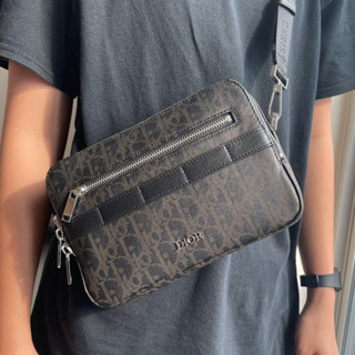 กระเป๋า Christian Dior Pouch with shouder strap  งานออริสวยมาก