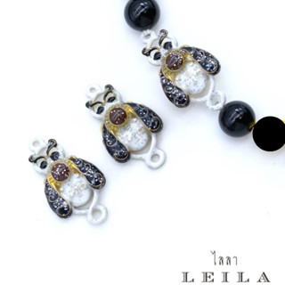 Leila Amulets แมงวันคำ กำไรทอง Baby Leila Collection สีขาวดำ (พร้อมกำไลหินฟรีตามรูป)