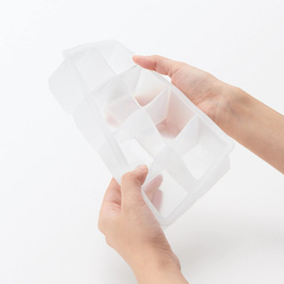 MUJI (มูจิ) ถาดซิลิโคนทำน้ำแข็งเหลี่ยม SILICONE ICE CUBE TRAY SQUARE