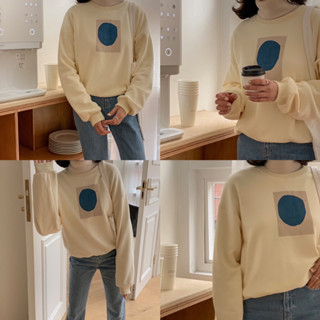 Blue Dot Sweater - Apricotเสื้อกันหนาวสีครีมสกรีนลายจุดสีฟ้าพร้อมส่ง