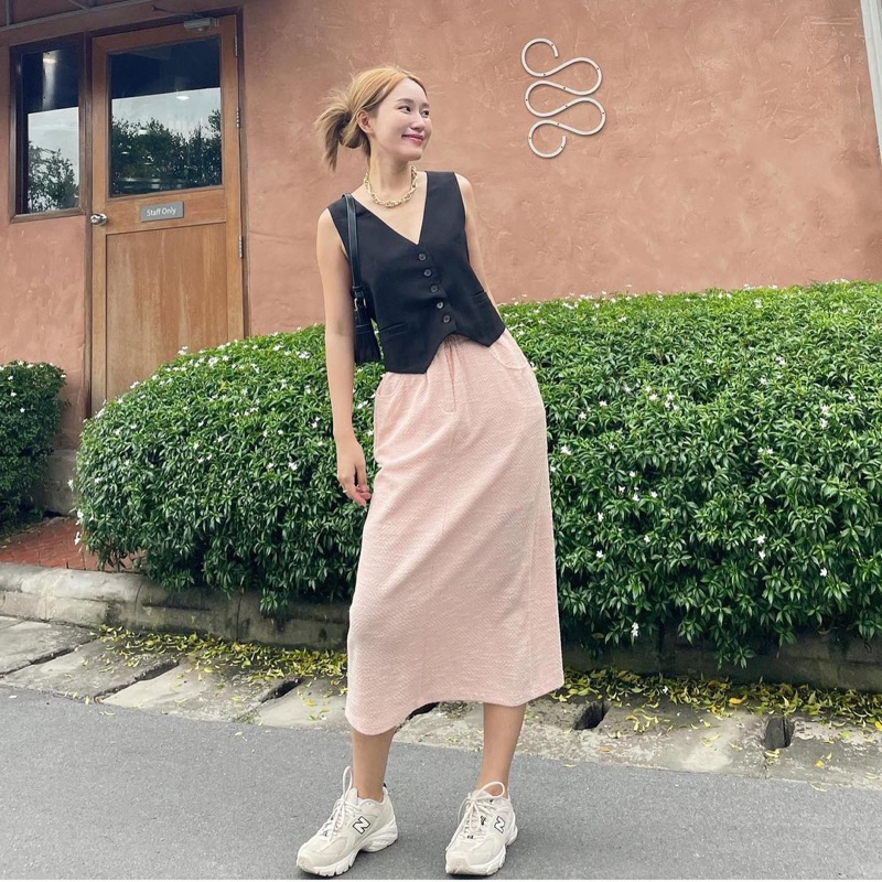 กระโปรงผ้าทวีตจากร้าน knockknockth size m