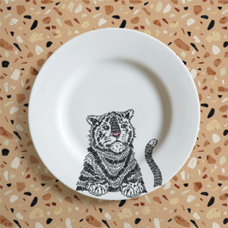 Curious Tiger - KAV Plate จานเซรามิค