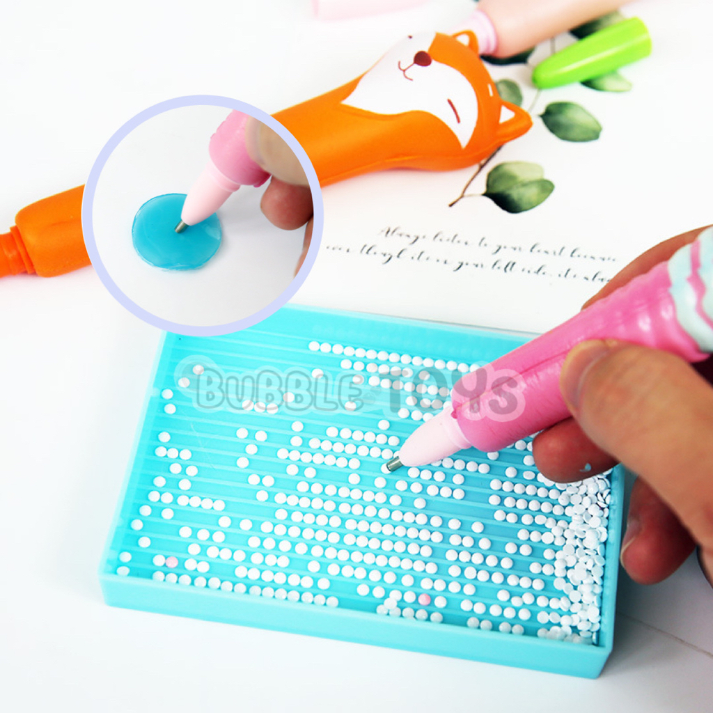 [พร้อมส่ง ] ปากกาปักเพชร ครอสติสคริสตัล 5D DIY Diamond Painting Toolkit เครื่องมือ ปากกาสกุชชี่ squishy ลูกกลิ้ง กล่อง ราคา ถูกที่สุด ดีลบีเคเค แกลเลอรีภาพที่ 4