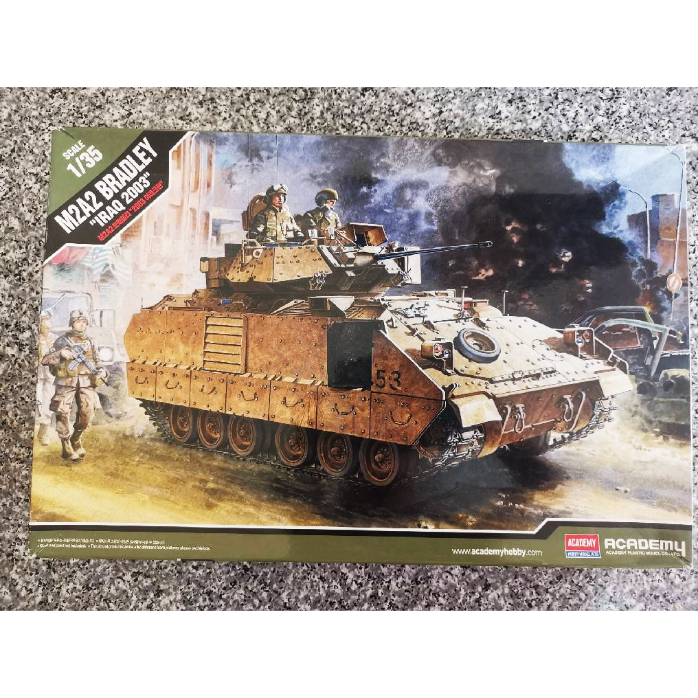 โมเดลรถถัง ACADEMY M2A2 BRADLEY "IRAQ 2003" Scale : 1/35