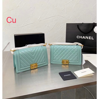 New ‼️ กระเป๋าสะพายชาแนลบอย หน้าวี หน้าตาราง สวยเป้ะงานดีที่สุด(พร้อมส่ง)!! (Hi end) box full setสวยหนังดีมากรับประกัน
