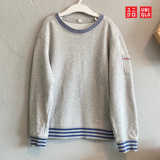 🇯🇵Uniqlo สเวตเตอร์เด็ก มือสอง แบรนด์ญี่ปุ่นแท้💯% Size 130 (อก 31”) สีเทาอ่อน มีตำหนิ ป้ายโดนตัด