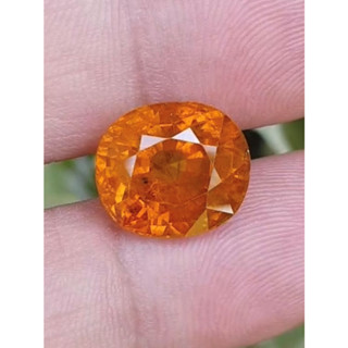 พลอย บุษราคัม yellow sapphire 13.41 กะรัต (Cts.) พร้อมใบเซอร์