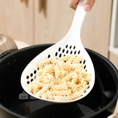 กระชอนตักอาหาร กระชอนลวกก๋วยเตี๋ยว ลูกชิ้น ผัก ช้อนระบายน้ำ กระบวยลวกจิ้มจุ่ม ที่ตักน้ำแข็ง ที่ตักอาหาร ทนความร้อน - รูปที่ 3