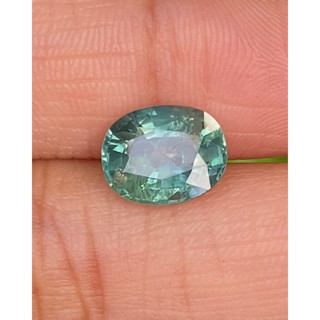 พลอย เขียวส่อง (Bluish Green Sapphire) 4.26 กะรัต (Cts.) พร้อมใบเซอร์ พลอยแท้ อัญมณีมงคลประจําวันเกิด เครื่องประดับพลอย