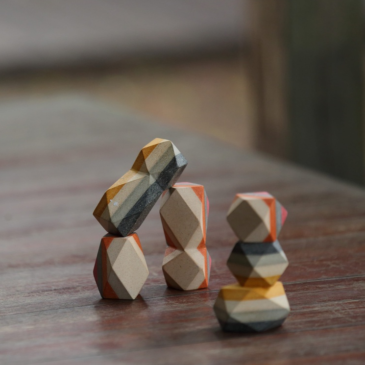 PlanToys ของเล่นไม้ 5511 Geo Stacking Rock ก้อนหินเรียงซ้อน เสริมพัฒนาการ สำหรับเด็กอายุ 3 ปี ขึ้นไป — صورة 4