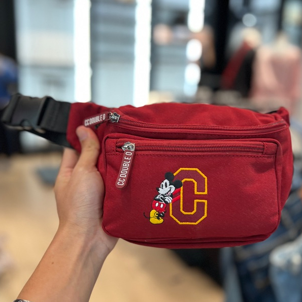กระเป๋าคาดอก SALE 50% ,,CC-Double O Collection Mickey ของมันต้องมี ❤️CC-OO 🕊 ❤️‍🔥ส่งพร้อมถุงจากช้อป