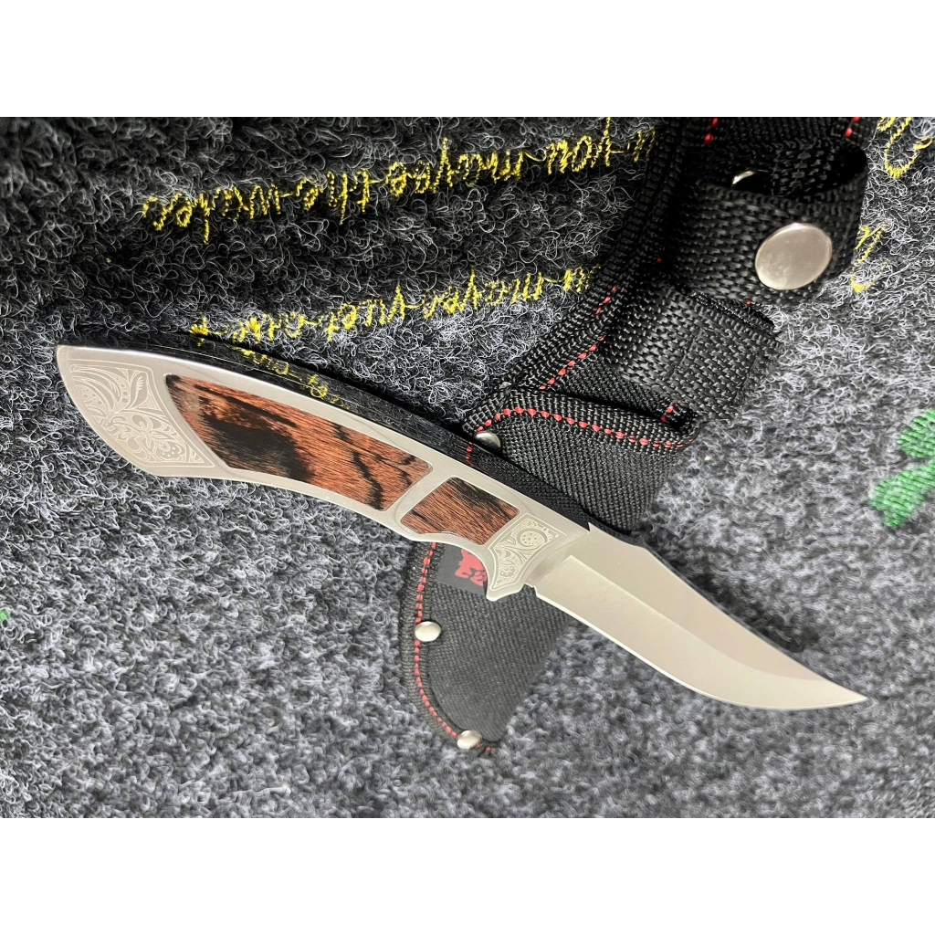COLUMBIA USE139มีดตรง มีดพกพา ไม่เป็นสนิมง่าย มีความแข็งสูง คม ใช้งานดี สวยงาม HUNTING KNIFE 22CM ใช้สำหรับกลางแจ้ง/ในบ้ ราคา ถูกที่สุด ดีลบีเคเค แกลเลอรีภาพที่ 4
