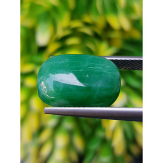 หยกพม่าเจียรนัย (Burmese jade ) 12.36 กะรัต หยกพม่า (jadeite)