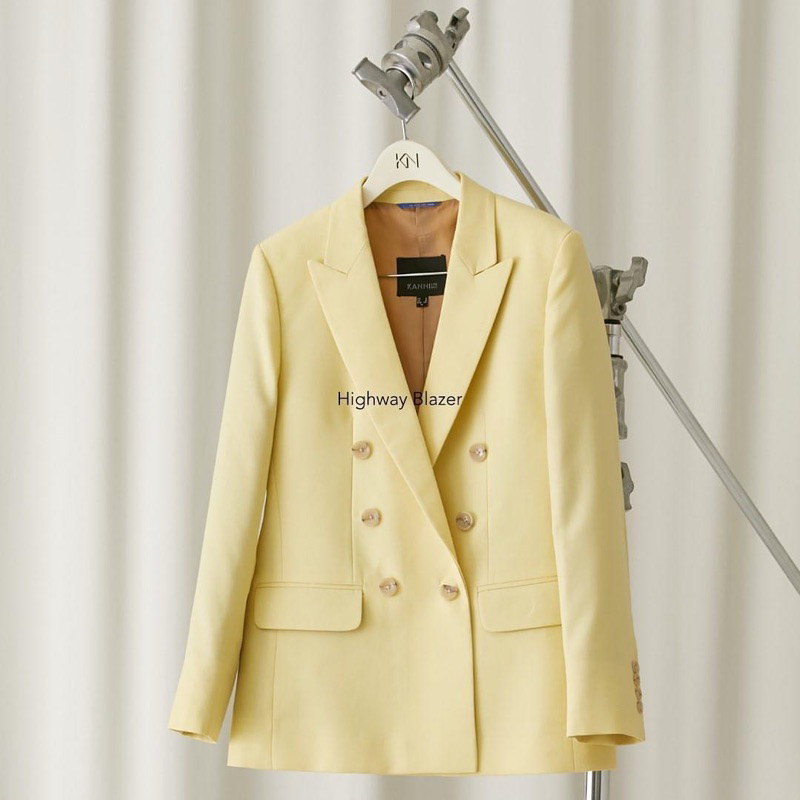 Highway Blazer in Lemon Yellow จากร้าน Kanni Studio