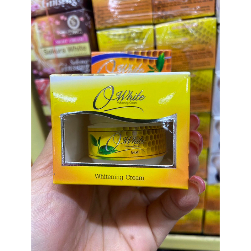 ครีมโอไวท์ ไวท์เทนนิ่ง ครีม O White Whiteing Cream ครีมบำรุงทาก่อนนอน ช่วยขจัดพื้นฟูเชลล์ผิวหน้าที่หมองคล่ำ ขนาด 5 กรัม