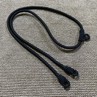 สร้อยพระเชือกร่มถักไหม แขวนตะกรุด แขวนลูกอม