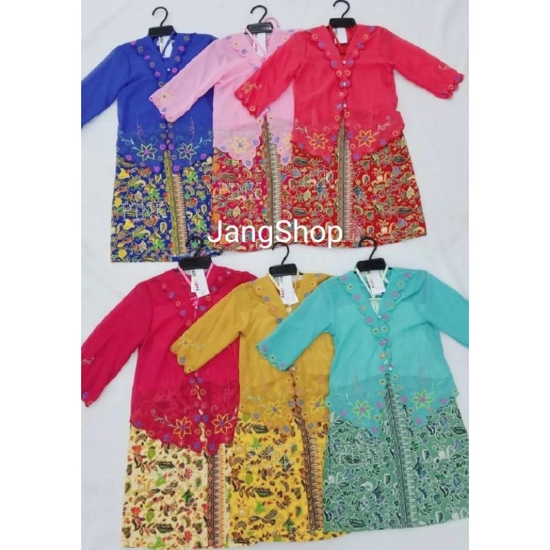 ชุดมาเลเซียเด็กหญิง ชุดอาเซียนประเทซมาเลเซีย เด็กหญิง น้อง2-12ปี พร้อมส่ง ชุดมาเลเซียเด็กหญิง