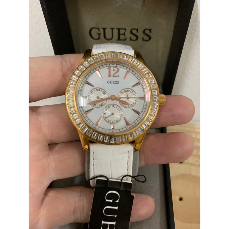 นาฬิกา Guess ผู้หญิง มือสองของแท้