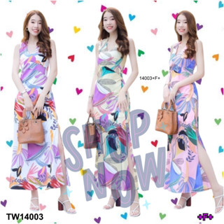 👗Pfashion [ส่งไว!!🚛] P14003  เดรสยาวคล้องคอไขว้หลังลายดอก Long dress with halter neck and floral print on the