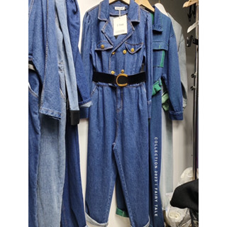 NEW: Denim jumpsuit  ชุดจั้มสูทยีนส์แต่งกระดุมทองสุดหรู เป็นงานนำเข้า 💯 เนื้อผ้าดี ทรงสวย ต้องมีจัดไปค่ะ