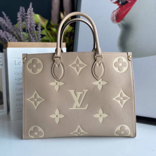 กระเป๋า   Louis Vuitton Geant on the go MM