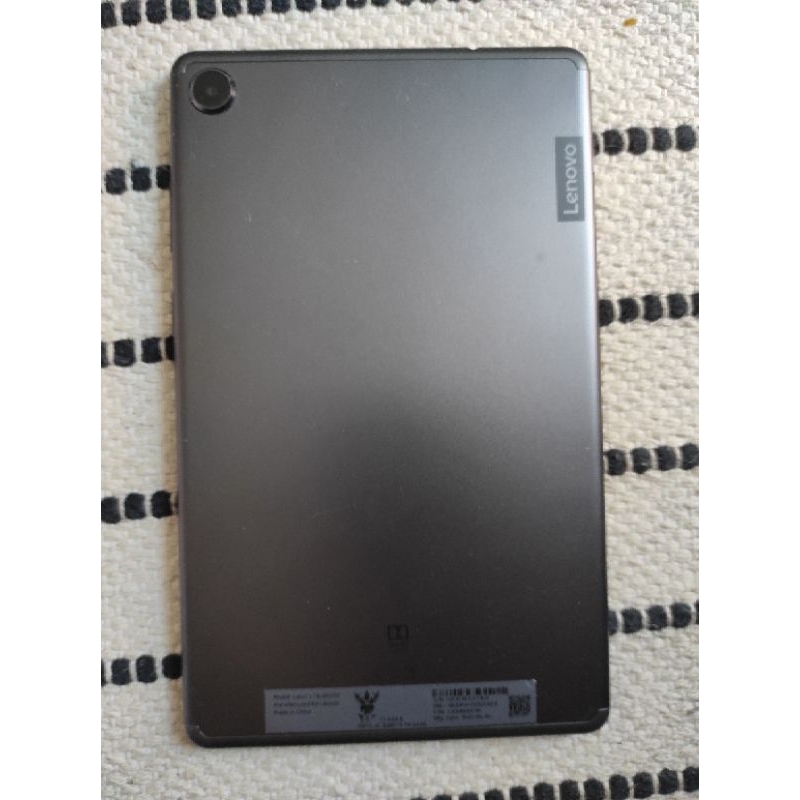 Lenovo tablet M8....