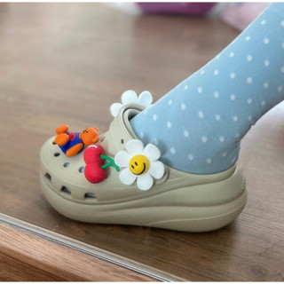 Wiggle wiggle พร้อมส่ง Jibbitz: Crocs Slicone Charms - Smile we love, Wiggle bear, Cherry