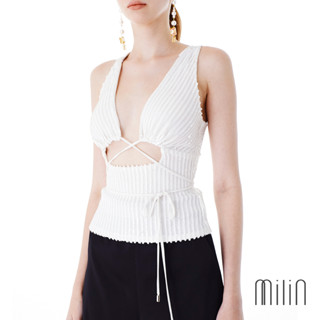 [MILIN] Ventana Top Sleeveless crisscross open front deep v sequin top เสื้อแขนกุด คอวีลึก ผ้าเลื่อม ดีเทลไขว้หน้า