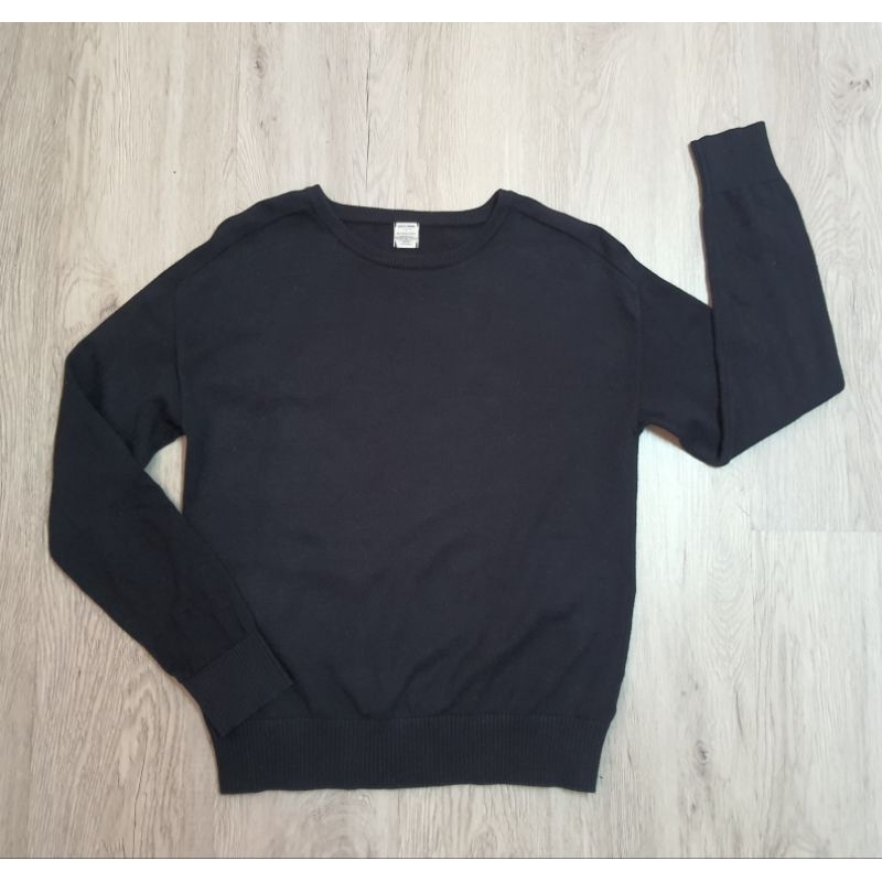 เสื้อสเวตเตอร์ไหมพรม Giodano  สีดำ ไซส์ S