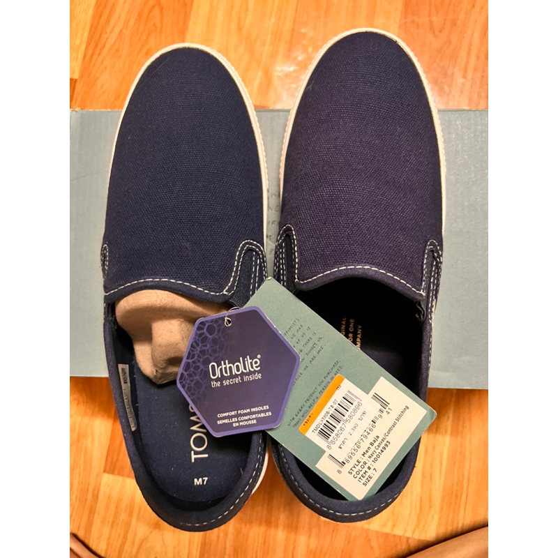 รองเท้า Toms แท้ป้ายห้อย