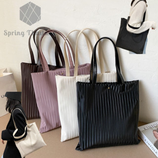 กระเป๋าสะพา่ยไหล่แฟชั่นและกระเป๋าสะพายลายที่เรียบง่ายและเป็นที่นิยม Bag Stripe