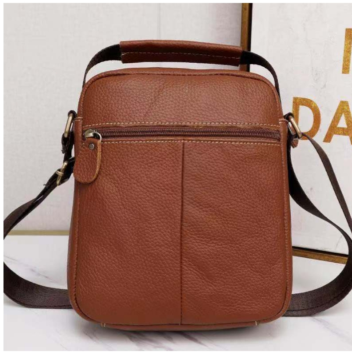 กระเป๋าสะพายข้าง Messenger Bag  หนังแท้ 100%     พร้อมส่ง !!  รุ่นSPB01