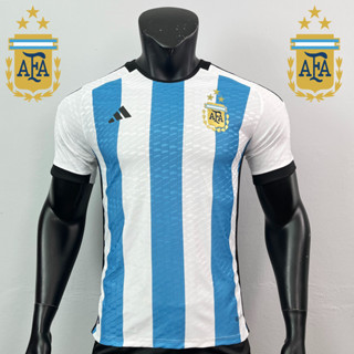 เสื้อบอลทีมชาติ แชมป์บอลโลก3 ดาว Argentina ฟ้าขาว  2022-2023 งานคุณภาพ เกรด Player