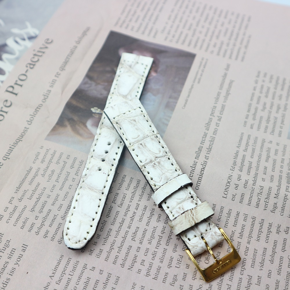 สายนาฬิกาหนังจระเข้แท้ งานมือ ไซร์ 18 mm. (ส่วนท้องไผ่เล็ก) Genuine leather crocodile แถมสปริง รับประกันสินค้า ไม่แท้ยิน