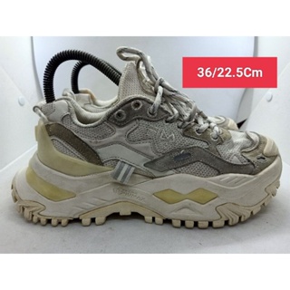 Fila Size 36 ยาว 22.5 Cm รองเท้ามือสอง ผ้าใบ แฟชั่น ทำงาน ลำลอง เดิน  เที่ยว วิ่ง ออกกำลังกาย เกรด A+(P2)