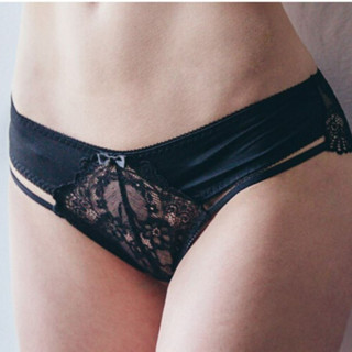 กางเกงชั้นในลูกไม้ รุ่น Leopards and Black Lace Panty (Made in Korea)