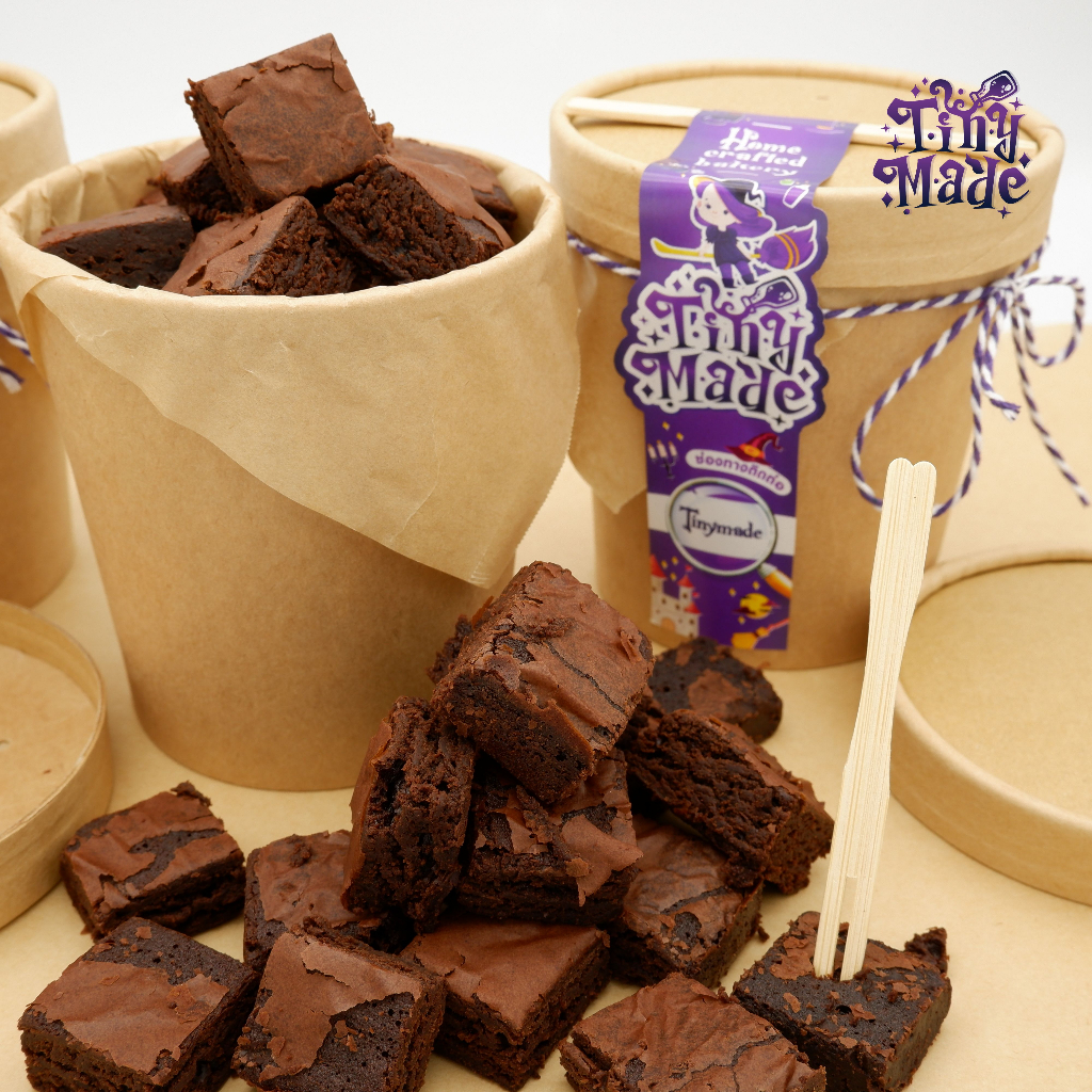 Tinymade บราวนี่คิวบ์ พรีเมี่ยมช็อกโกแลตแท้ เนยแท้ปราศจากไขมันทรานส์ หวานน้อย รสเข้ม ชิ้นใหญ่เต็มคำ