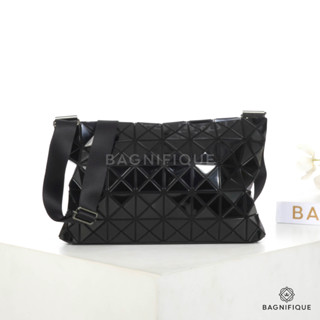 BAO BAO CROSSBODY 5_8 BLACK 2D RHW