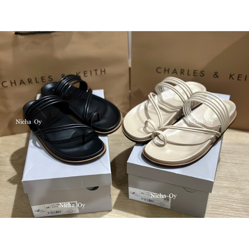 รองเท้า Charles&keith แท้จากshop อุปกรณ์ครบลดเหลือ 890.- จาก 1,790