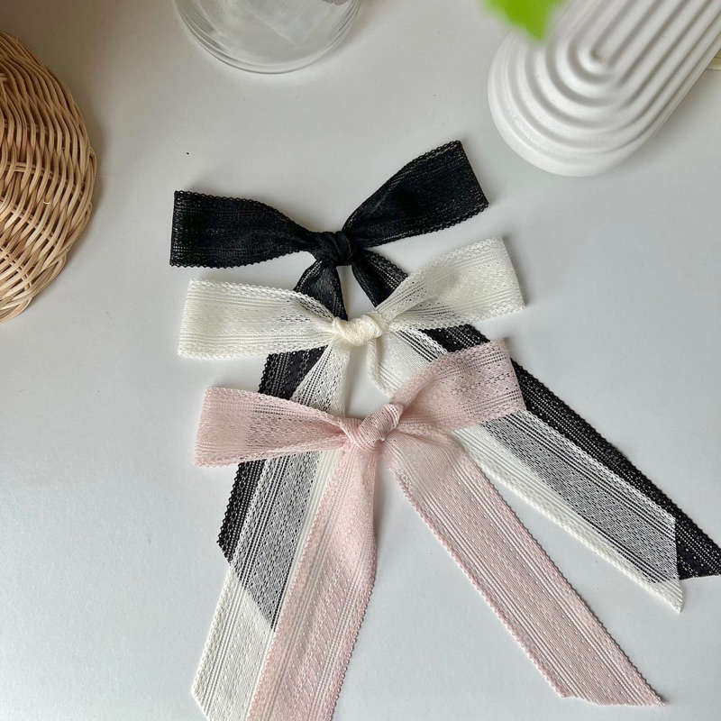 MINMI สินค้าพร้อมส่ง Limited หมดแล้วหมดเลยน้า โบว์ลูกไม้ น่ารักมากค่ะ ลูกคุณสุด ๆ