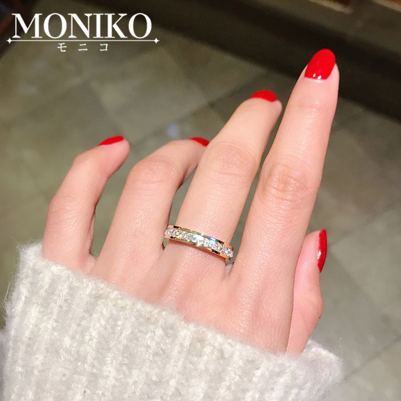 MONIKO แหวนเพชรไทเทเนียมเหล็กและแถวคู่ 24K สีโรสโกลด เข้ากับทุกการแต่งกาย สําหรับผู้หญิง ราคา ถูกที่สุด ดีลบีเคเค แกลเลอรีภาพที่ 4