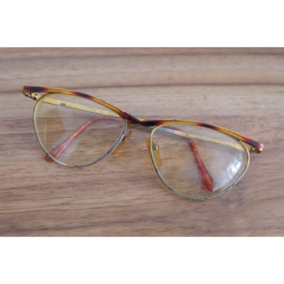 Luigi Batani Cat Eye Glasses Size 58/18 150mm สีทอง มือสอง ของแท้