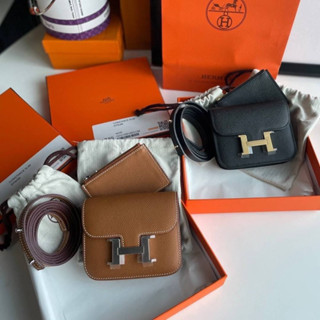 HERMES  CONSTANCE SLIM WALLET WITH BELT EPSOM LEATHER IN NOIR  GHW ( stamp Z )เป็นอีกรุ่นหนึ่งที่ขาดไม่ได้เลยของ Hermes