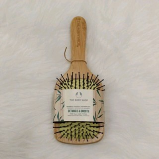 Paddle hair brush The body shop หวีแปรง/หวีไม้/ลดการเกิดไฟฟ้าสถิต