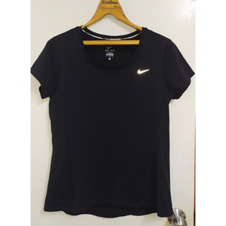 เสื้อกีฬา Nike Running สีดำ