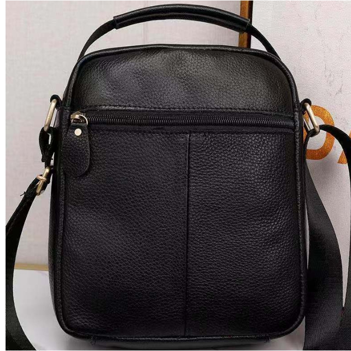 กระเป๋าสะพายข้าง Messenger Bag  หนังแท้ 100%     พร้อมส่ง !!  รุ่นSPB01