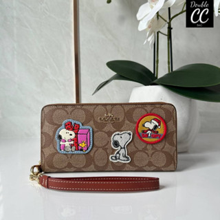 (แท้ 💯%‼ from Factory) × PEANUTS LONG ZIP AROUND WALLET WITH SNOOPY AND FRIENDS MOTIF (CF218)