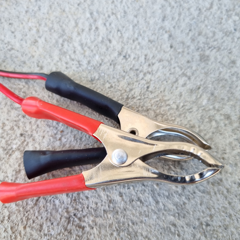 สายชาร์จแบตเตอรี่ ขั้วต่อสายไฟ DC ตัว​เมียปากคีบแดง-ดำ 6v 12v ปลั๊ก DC ตัวเมีย 5.5mm * 2.1mm DIY