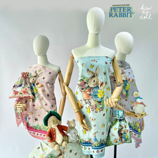 Kiss Me Doll - ผ้าพันคอ/ผ้าคลุมไหล่ Peter Rabbit ลาย Butterfly ขนาด100x100 cm.