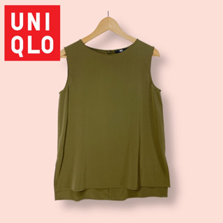 เสื้อ UNIQLO  ผ้าคูล็อตอย่างดี  เสื้อแขนกุดทรงสวยน่ารัก ผ้าดีมาก สีสวย ผ้าดีทิ้งตัวสวย ตัดเย็บละเอียด แพทเทิร์นดีมาก